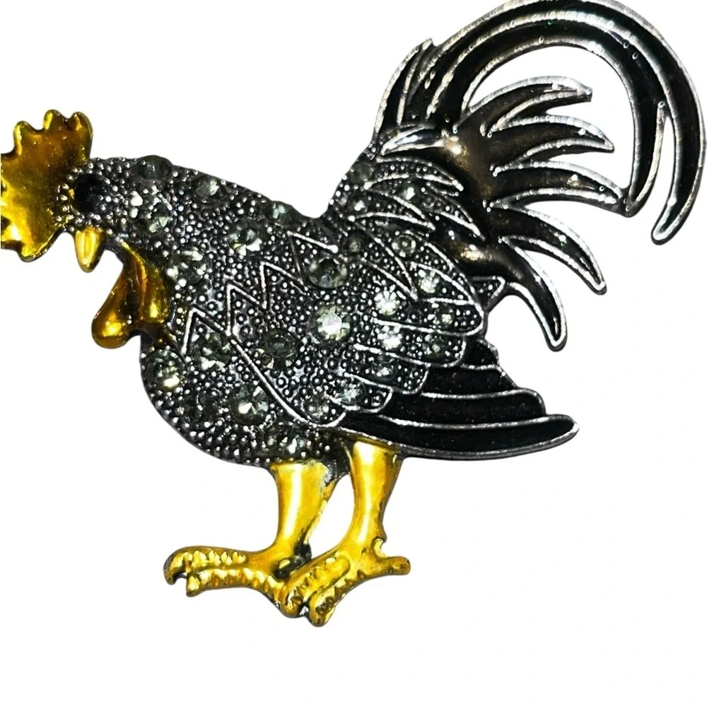 Beautiful Black and Gold Rooster Brooch